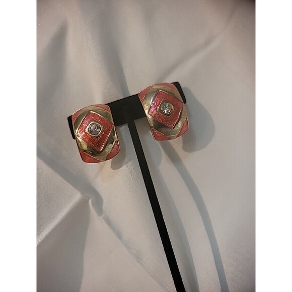 Vintage Womens Clip On Earrings Red Gold Tone Crystal Jewelry Costume - Picture 4 of 16